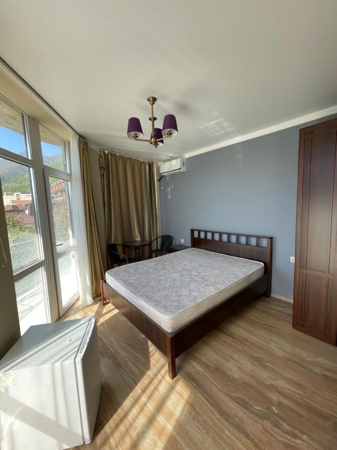 Hotel Golden Γκάγκρα Εξωτερικό φωτογραφία